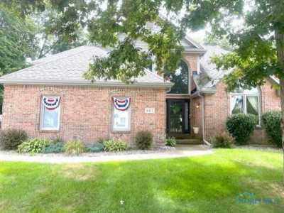 Home For Sale in Holland, Ohio