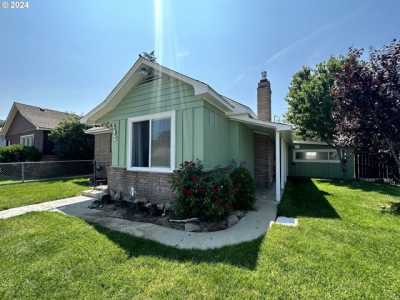 Home For Sale in Huntington, Oregon