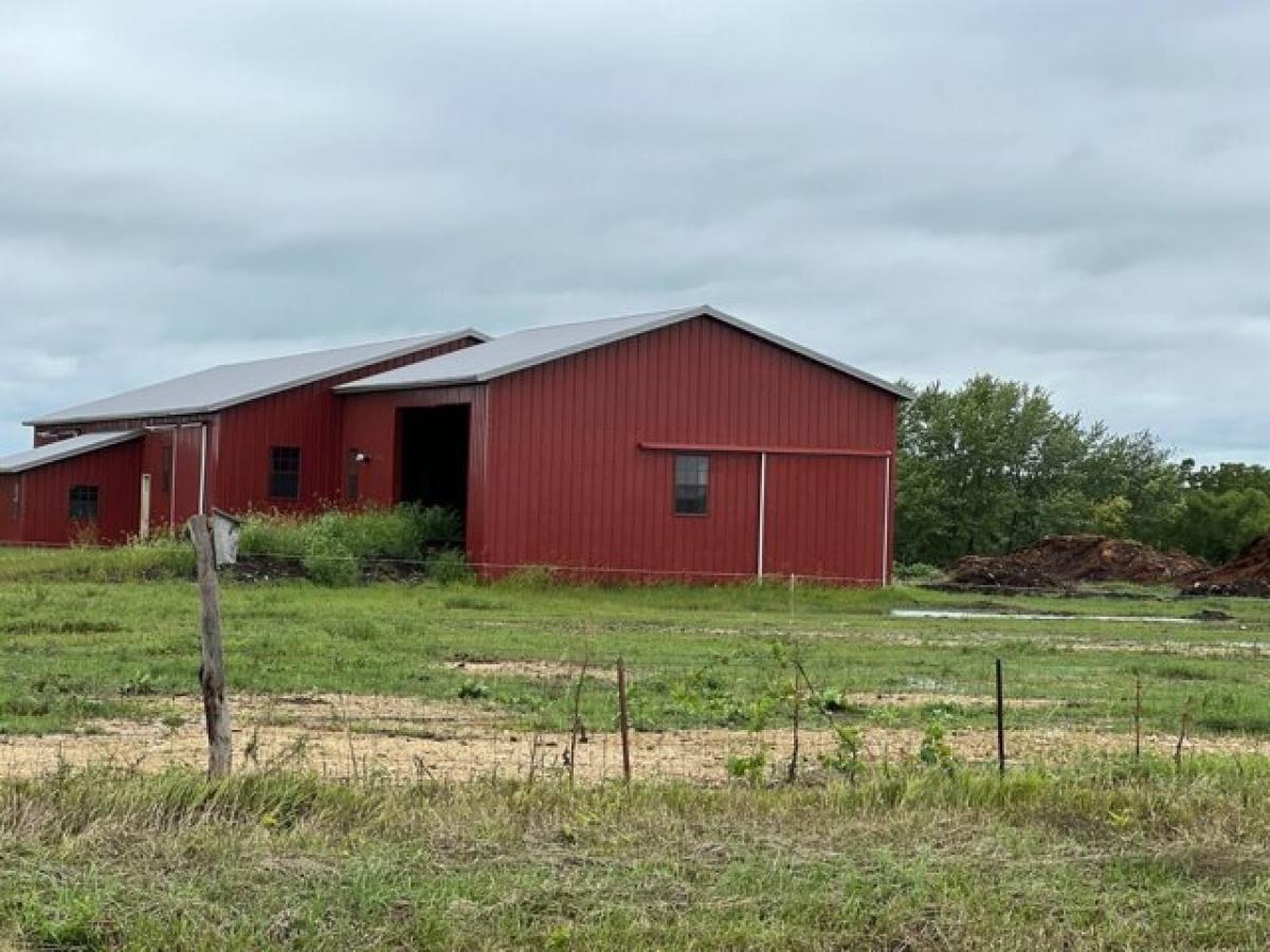 Picture of Home For Sale in Lamoni, Iowa, United States