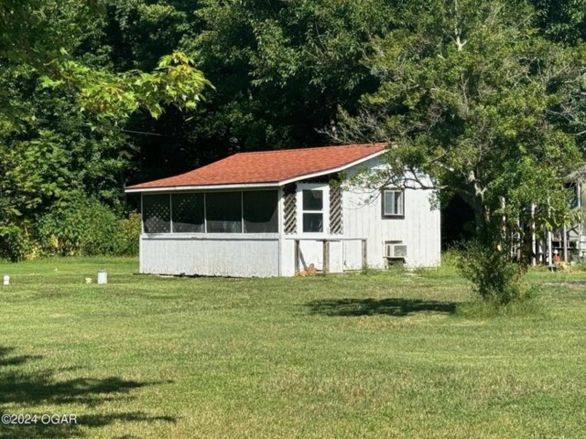 Picture of Home For Sale in Baxter Springs, Kansas, United States