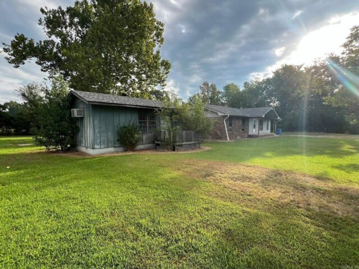 Picture of Home For Sale in Plumerville, Arkansas, United States