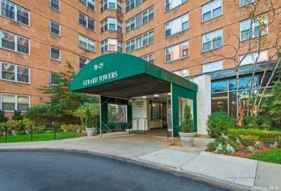 Home For Rent in Forest Hills, New York