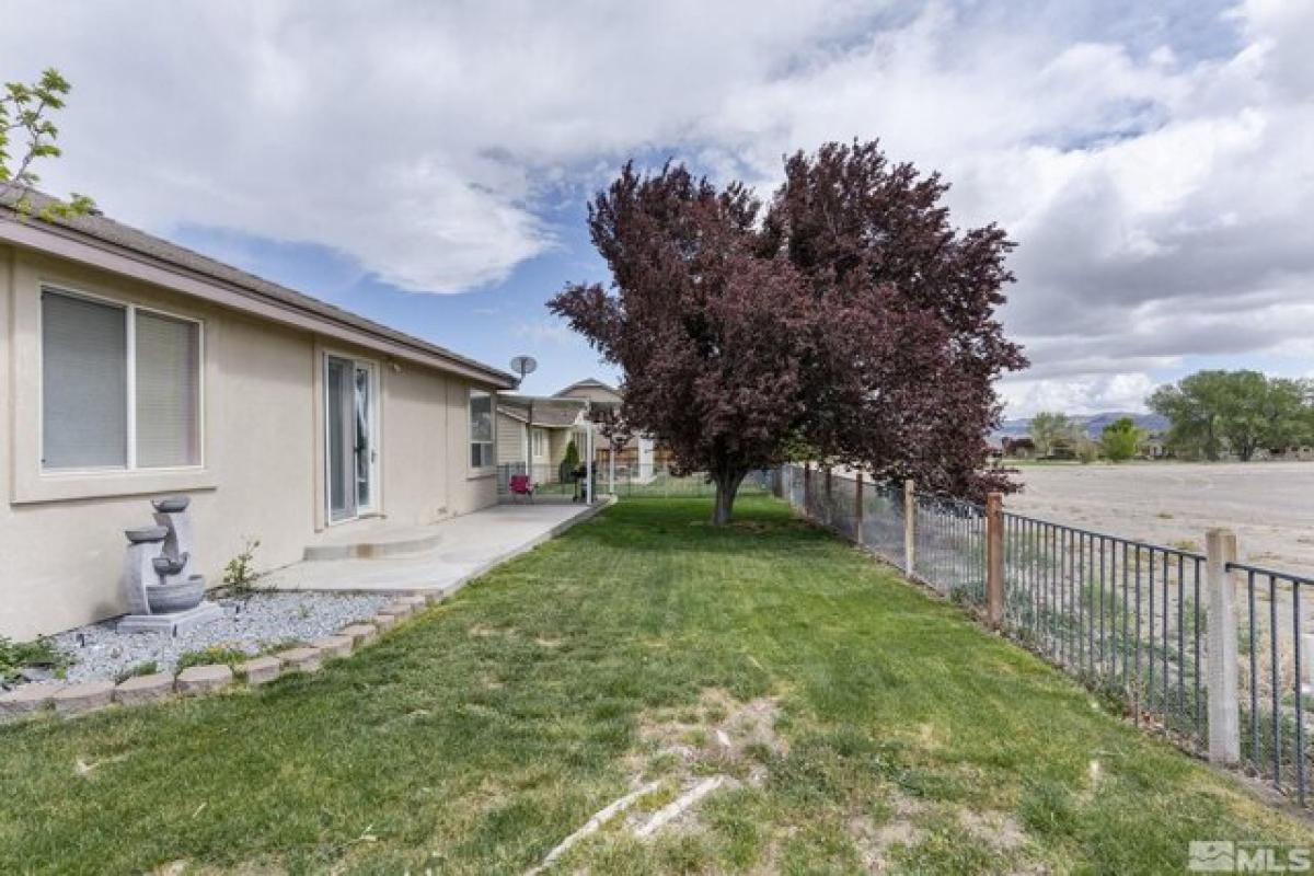 Picture of Home For Sale in Fernley, Nevada, United States