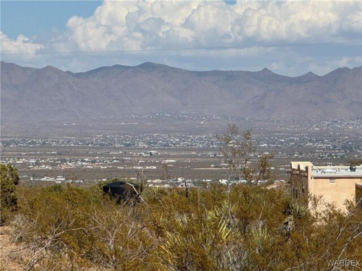 Picture of Residential Land For Sale in Golden Valley, Arizona, United States