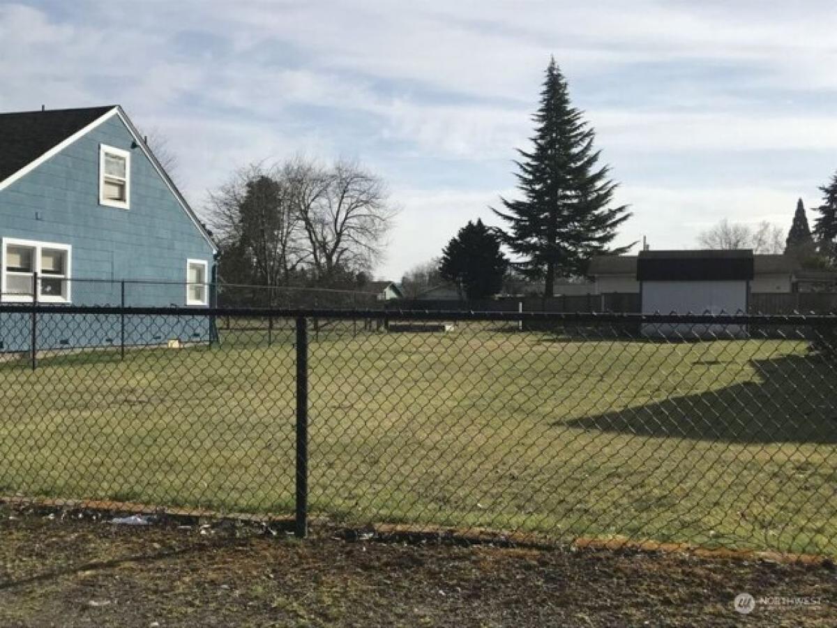 Picture of Residential Land For Sale in Puyallup, Washington, United States