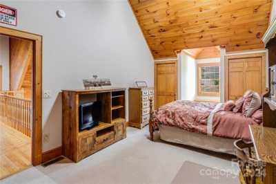 Home For Sale in Waynesville, North Carolina