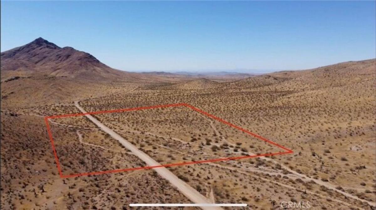 Picture of Residential Land For Sale in Lucerne Valley, California, United States