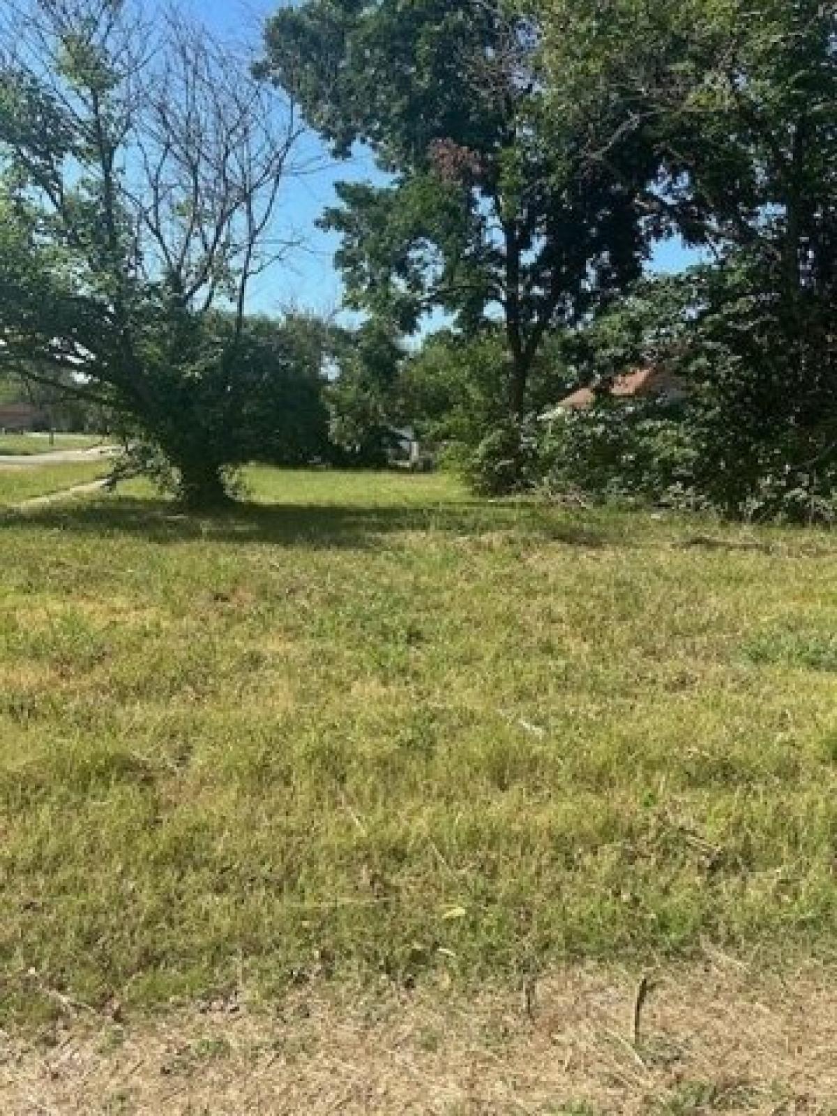 Picture of Residential Land For Rent in Independence, Kansas, United States