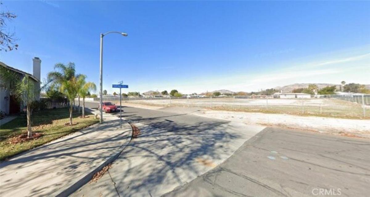 Picture of Residential Land For Sale in Moreno Valley, California, United States