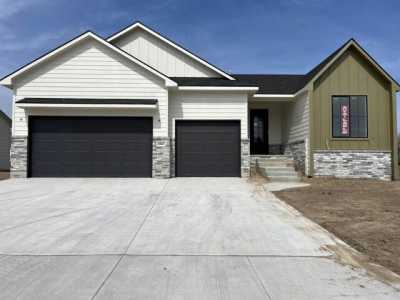 Home For Sale in Maize, Kansas