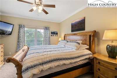 Home For Sale in Beech Mountain, North Carolina