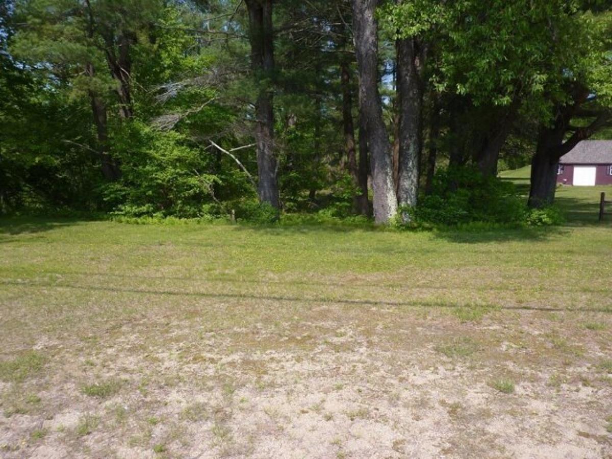 Picture of Residential Land For Sale in Paxton, Massachusetts, United States