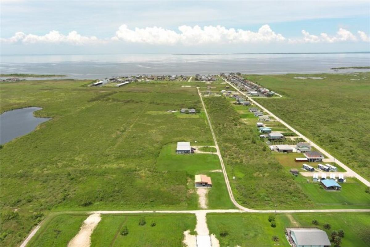 Picture of Residential Land For Sale in Port Bolivar, Texas, United States