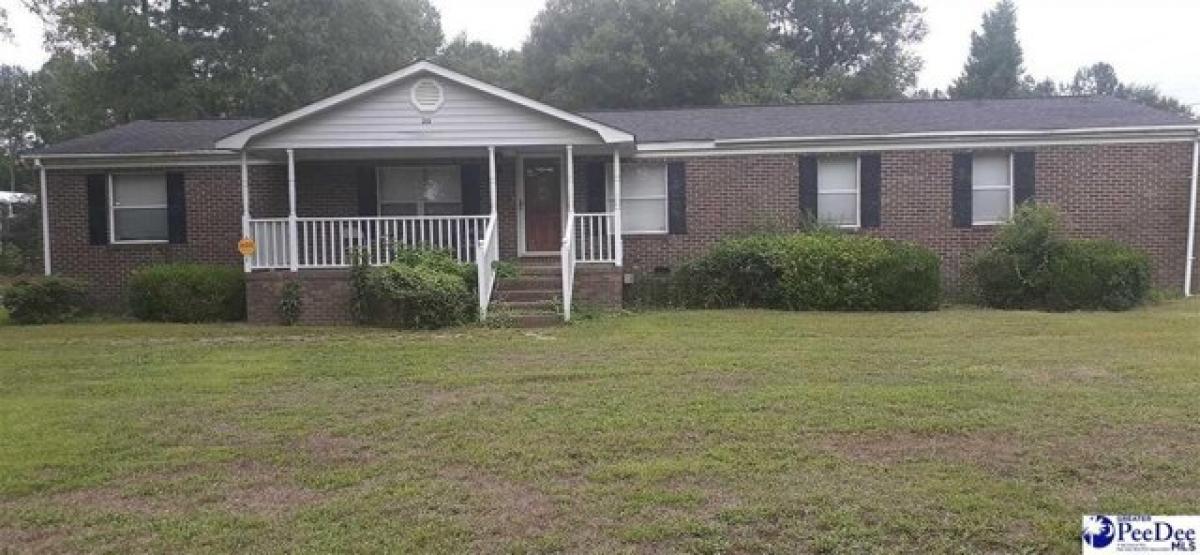 Picture of Home For Sale in Cheraw, South Carolina, United States