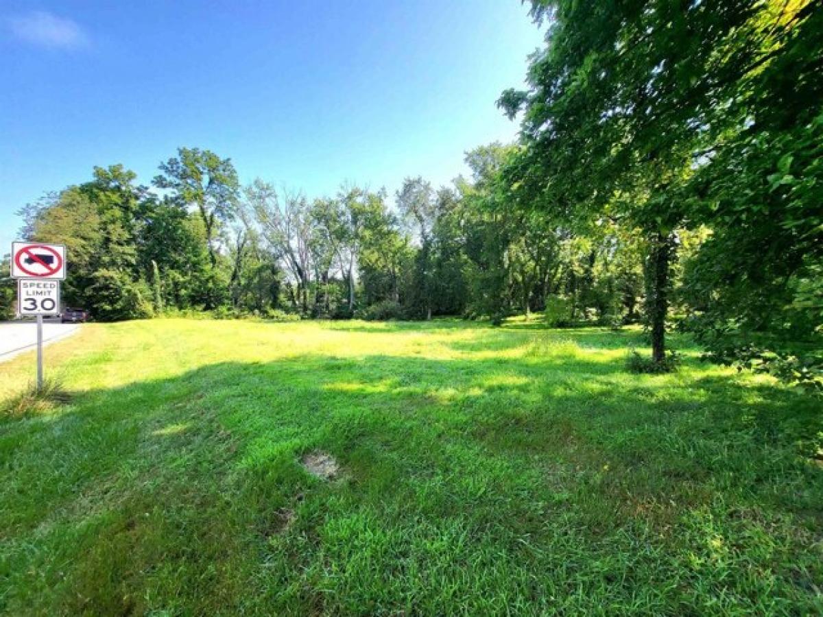 Picture of Residential Land For Sale in Machesney Park, Illinois, United States