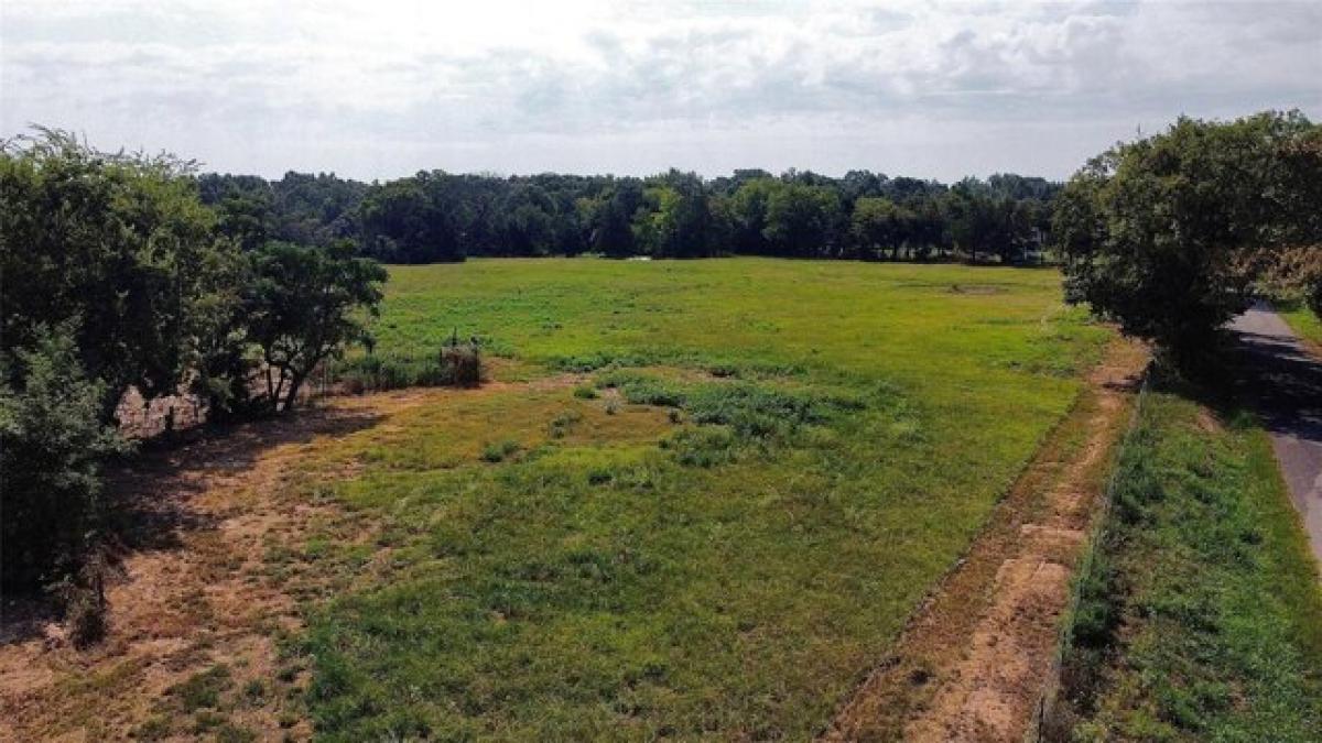 Picture of Residential Land For Sale in Sulphur Springs, Texas, United States