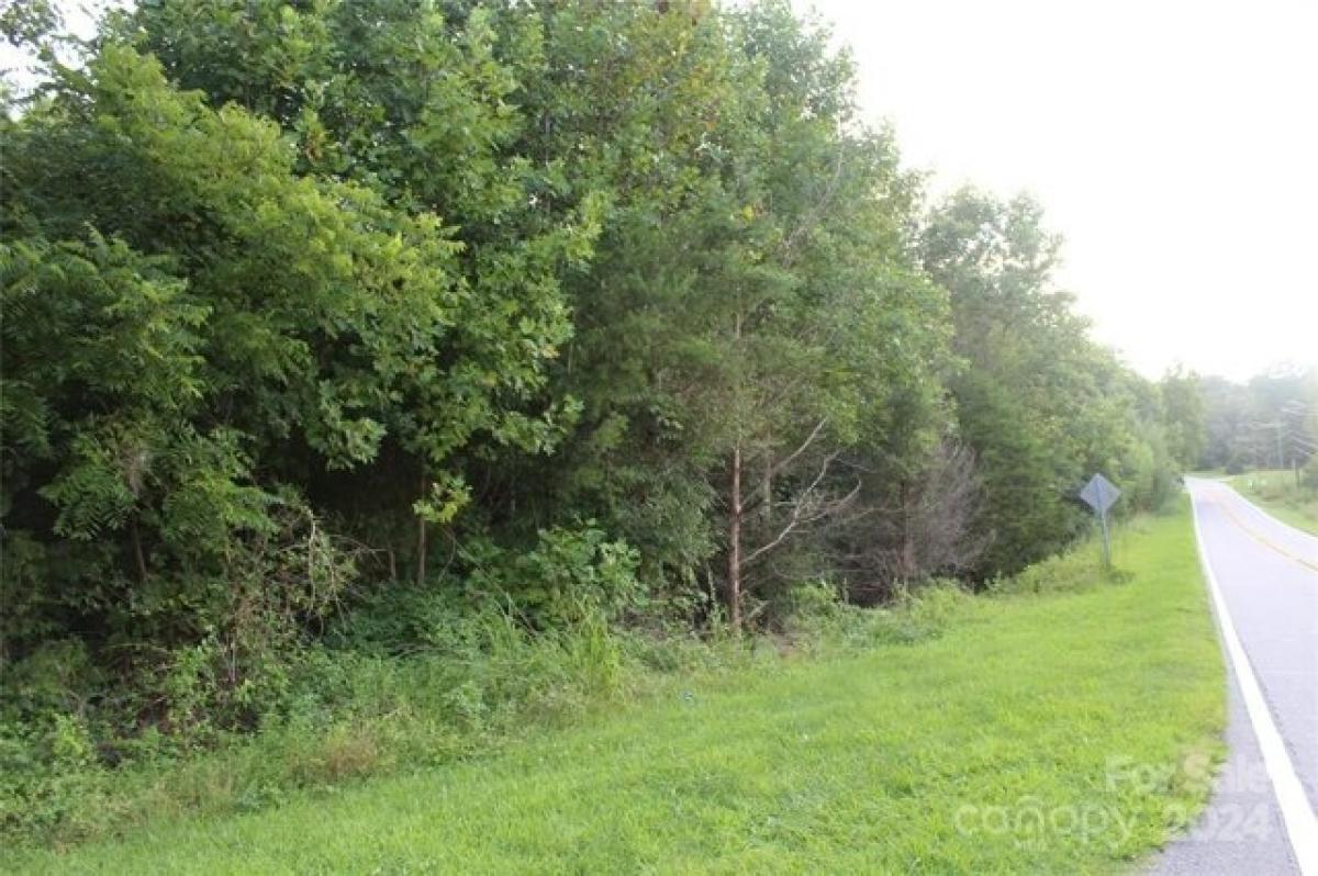 Picture of Residential Land For Sale in Claremont, North Carolina, United States