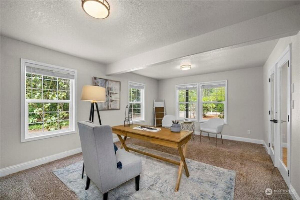 Picture of Home For Sale in Lakebay, Washington, United States