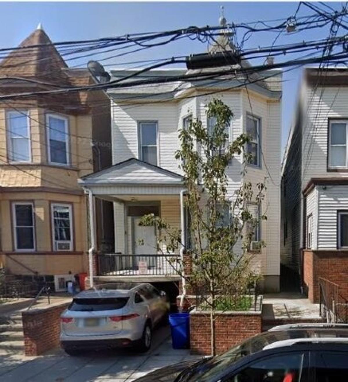 Picture of Home For Rent in West New York, New Jersey, United States