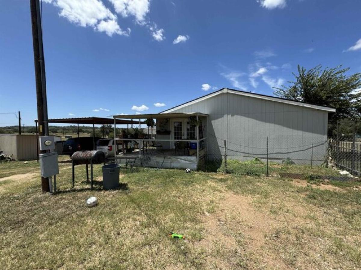 Picture of Home For Sale in Llano, Texas, United States