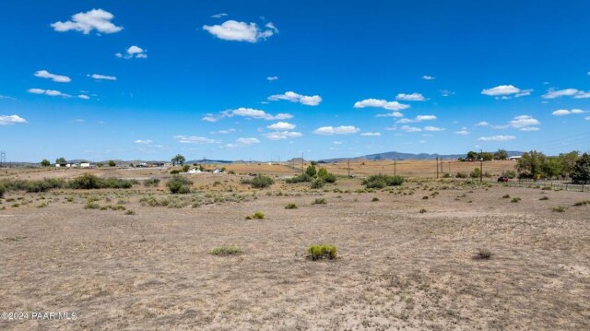 Picture of Residential Land For Sale in Chino Valley, Arizona, United States