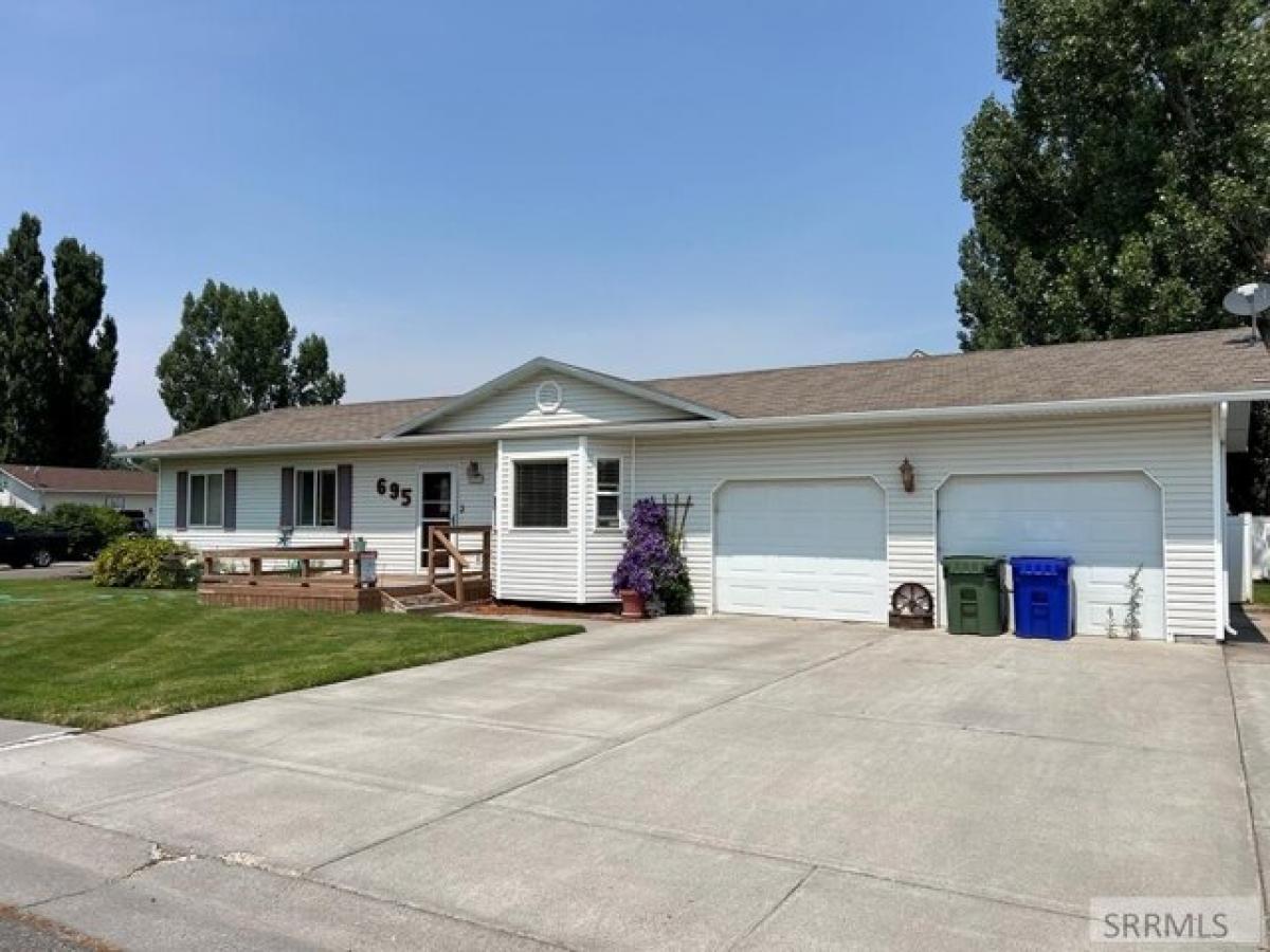 Picture of Home For Sale in Rexburg, Idaho, United States