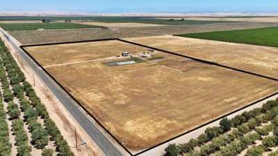 Residential Land For Sale in Madera, California