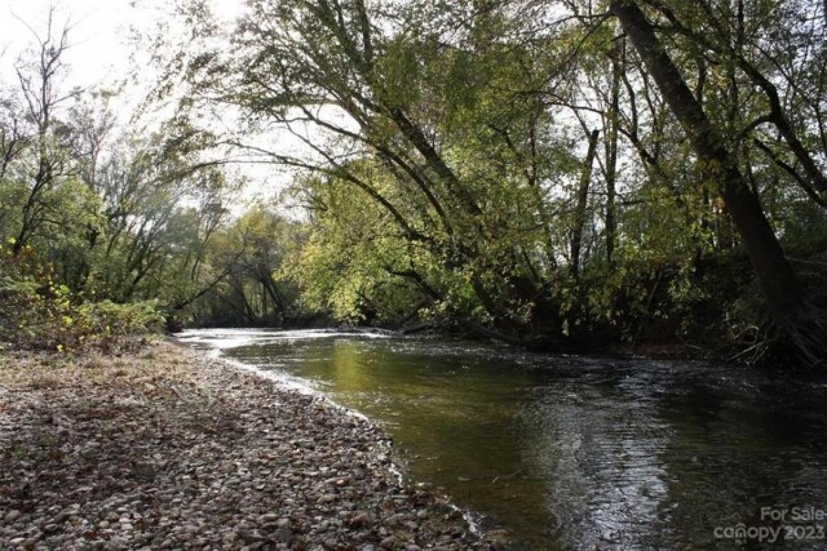 Picture of Residential Land For Sale in Lenoir, North Carolina, United States