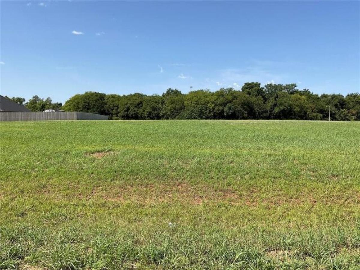 Picture of Residential Land For Sale in Noble, Oklahoma, United States