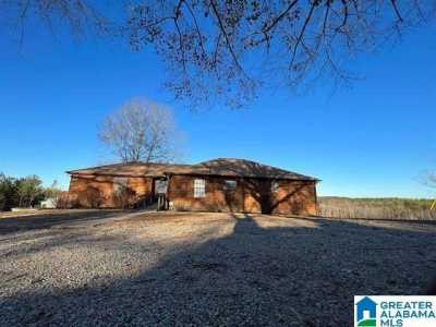 Home For Sale in Jemison, Alabama