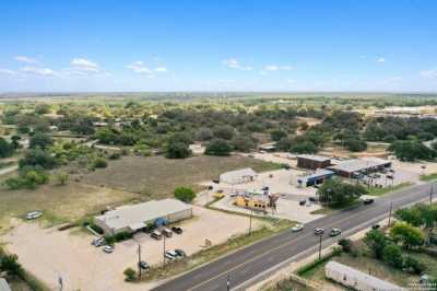 Residential Land For Sale in Devine, Texas