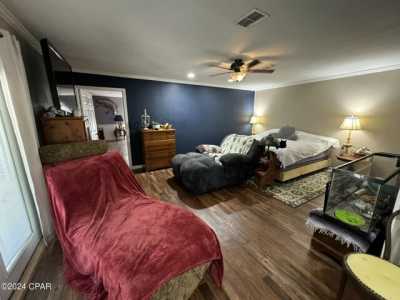 Home For Sale in Sneads, Florida