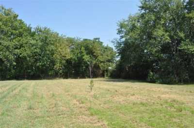 Home For Sale in Saltillo, Texas