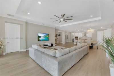 Home For Sale in Parkland, Florida