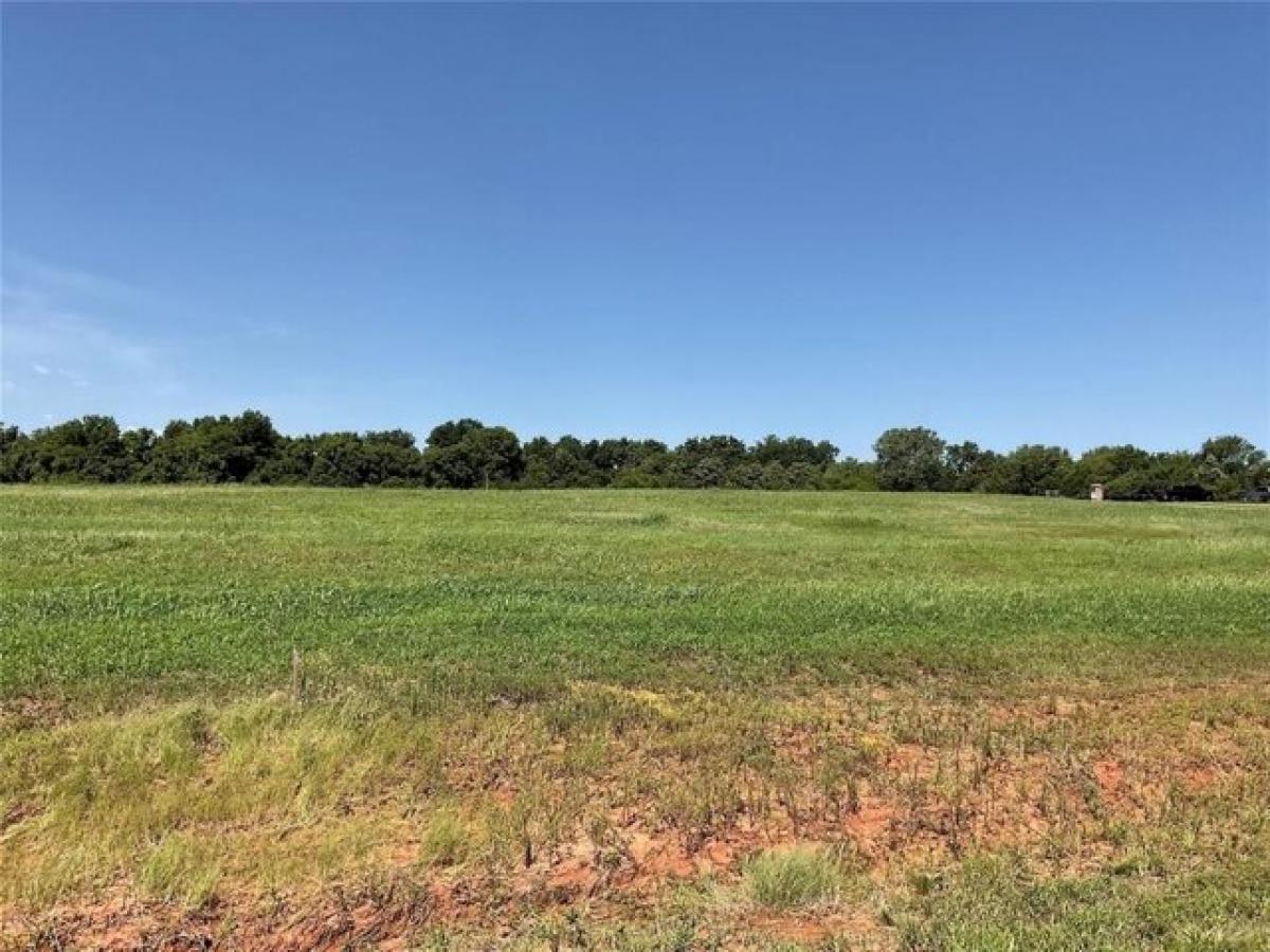 Picture of Residential Land For Sale in Noble, Oklahoma, United States