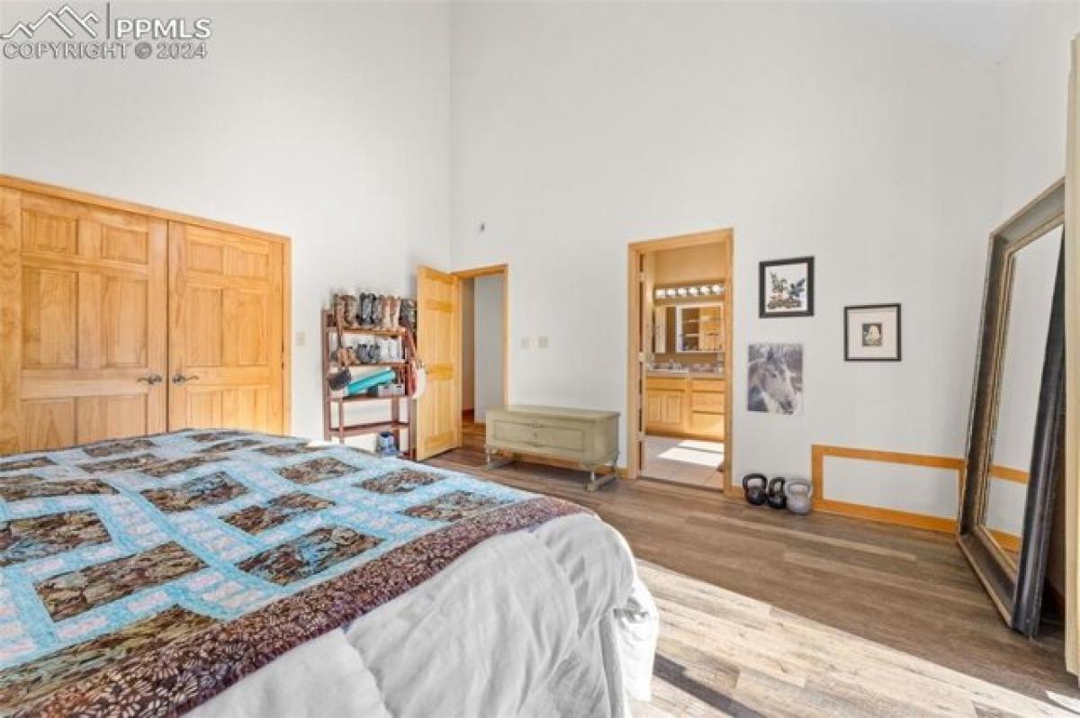 Picture of Home For Sale in Como, Colorado, United States