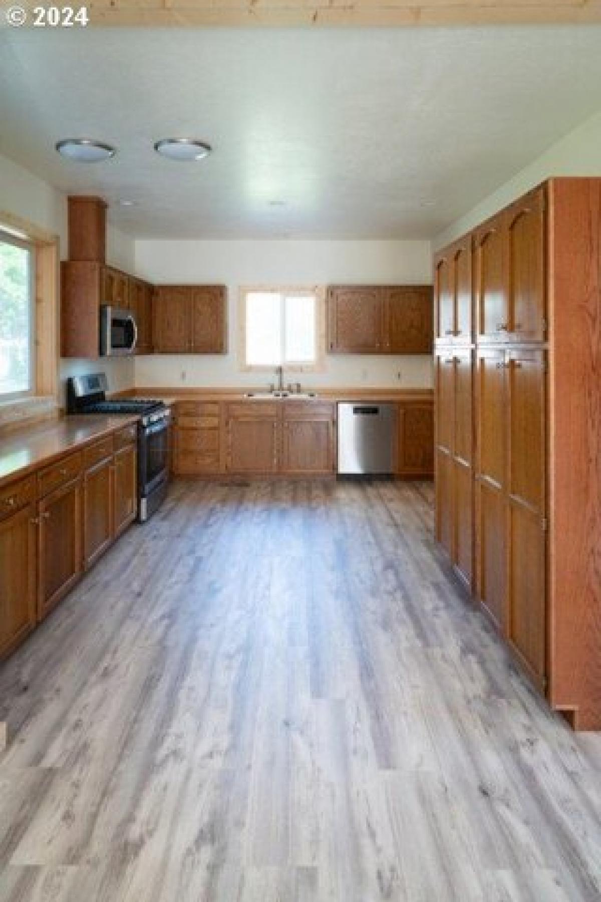 Picture of Home For Sale in Baker City, Oregon, United States