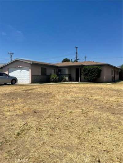 Home For Sale in Rialto, California