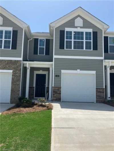 Home For Sale in Kernersville, North Carolina