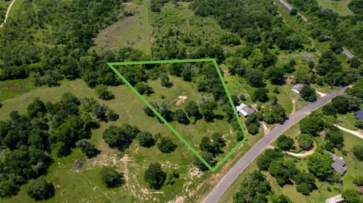 Picture of Residential Land For Sale in Caldwell, Texas, United States