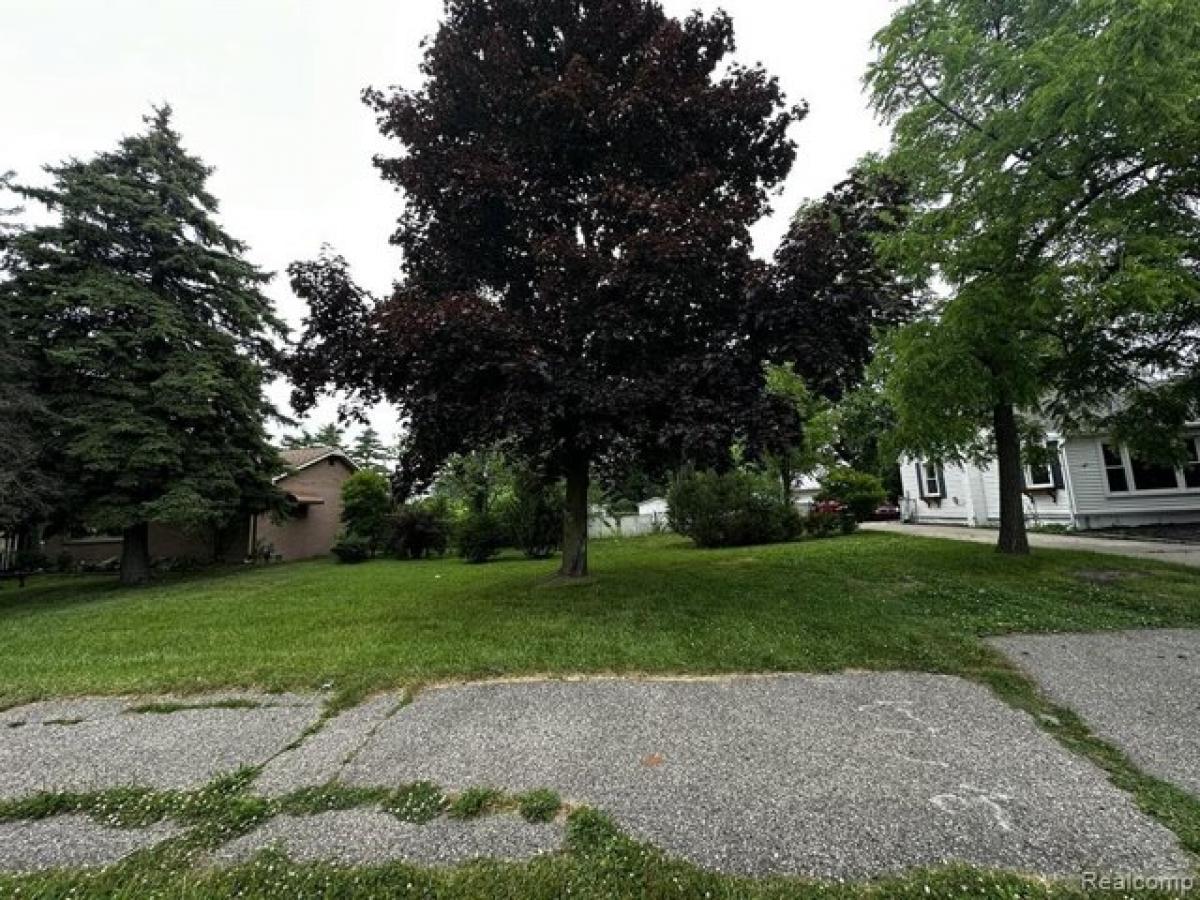 Picture of Residential Land For Sale in Taylor, Michigan, United States