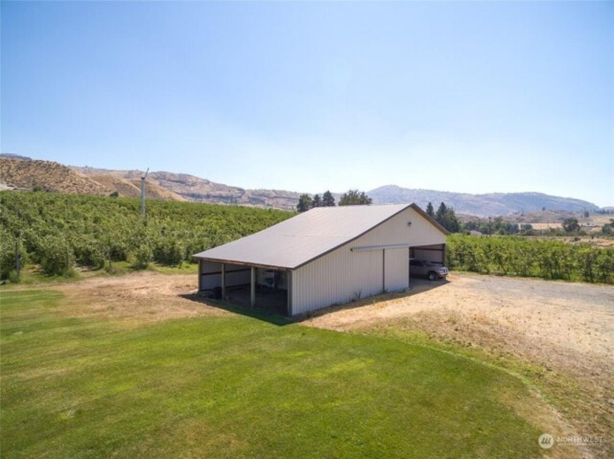 Picture of Home For Sale in Tonasket, Washington, United States