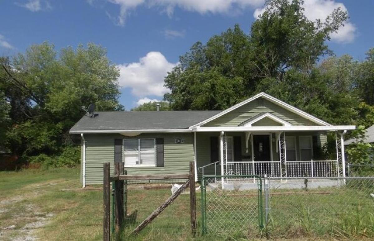 Picture of Home For Sale in Seminole, Oklahoma, United States