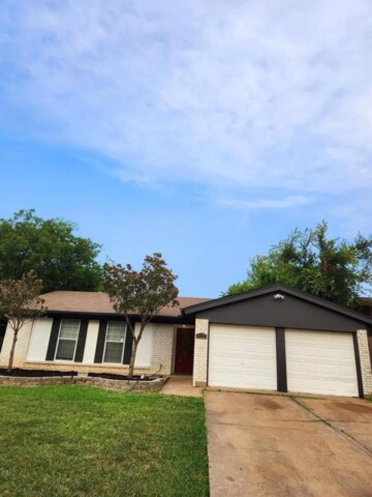 Picture of Home For Sale in Haltom City, Texas, United States