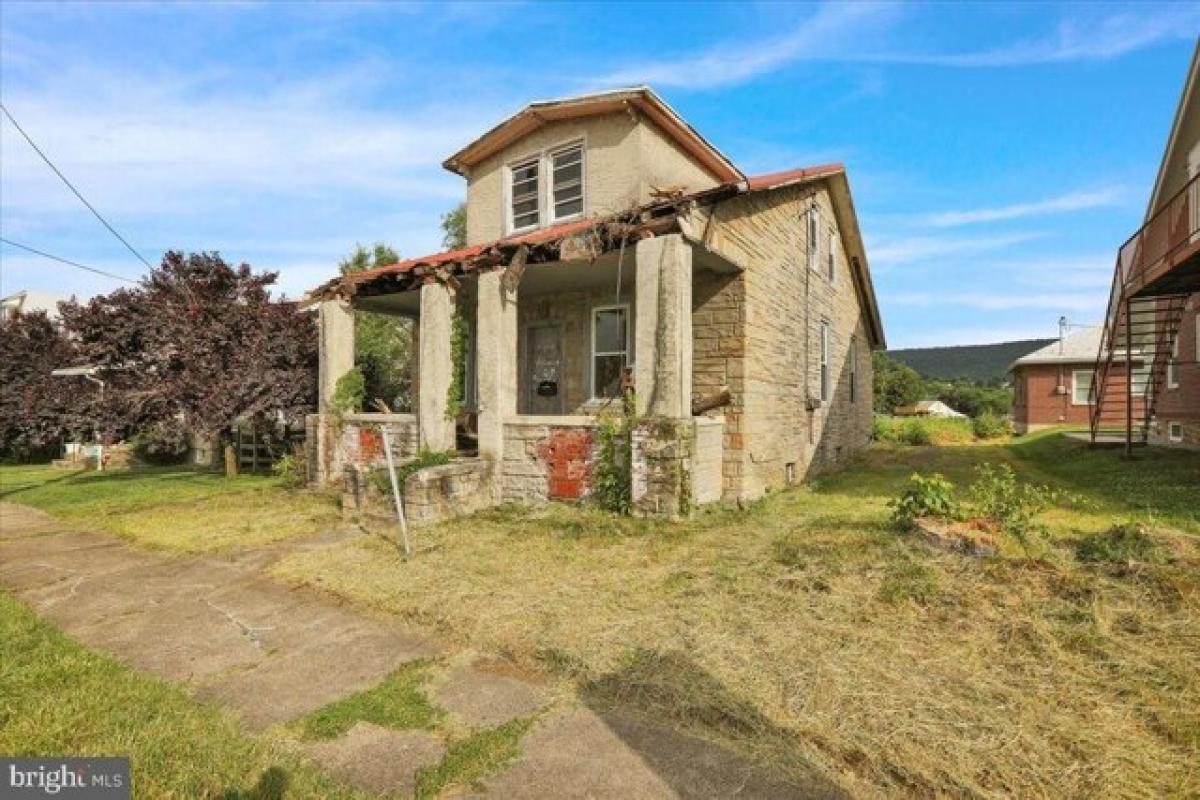 Picture of Home For Sale in Hamburg, Pennsylvania, United States