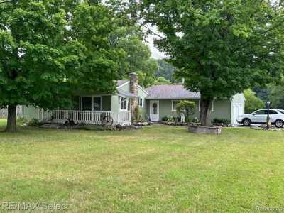 Home For Sale in Flushing, Michigan