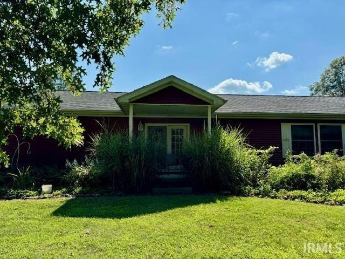 Picture of Home For Sale in Kewanna, Indiana, United States