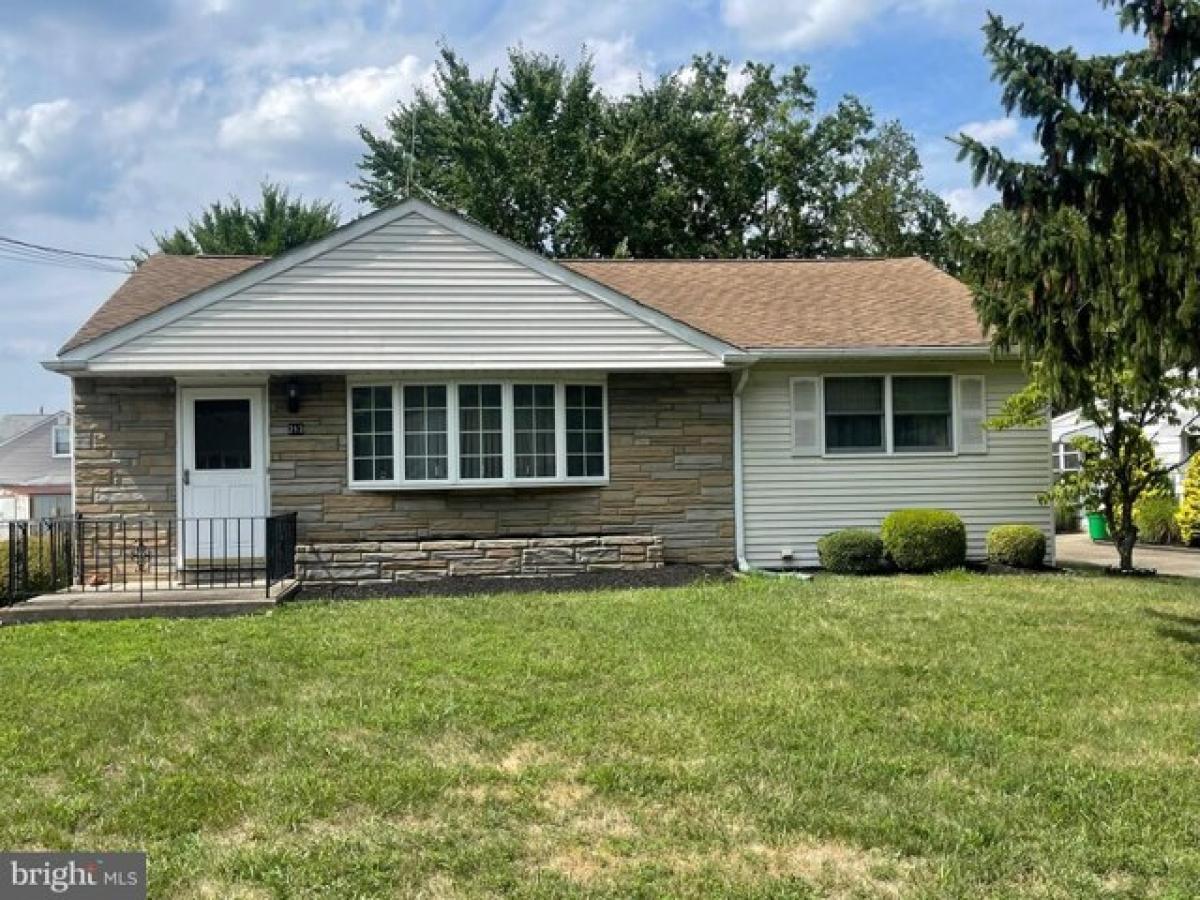 Picture of Home For Sale in Barrington, New Jersey, United States