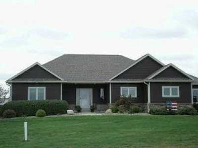 Home For Sale in Baxter, Iowa