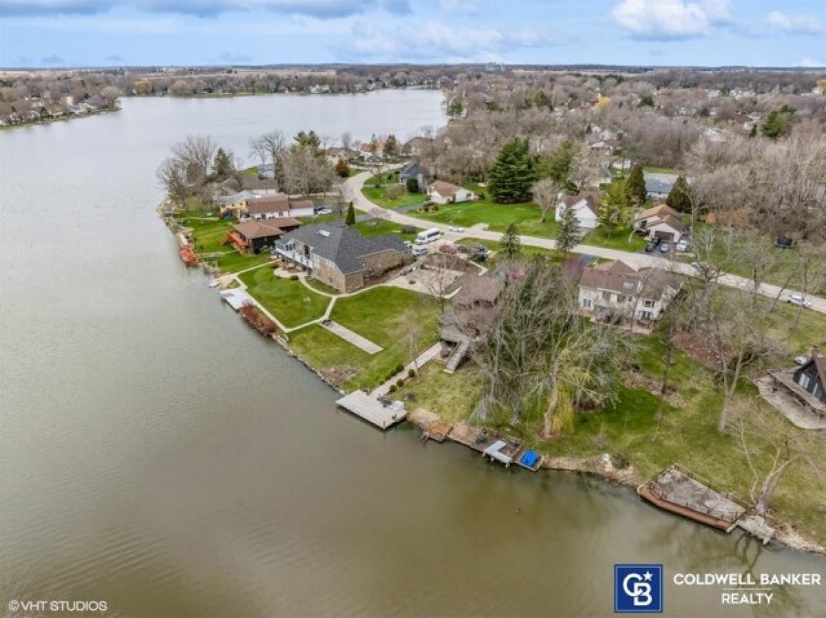 Picture of Home For Sale in Poplar Grove, Illinois, United States